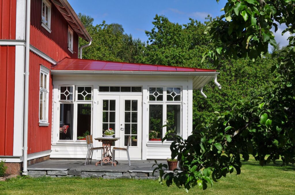 Byggnation av ladugård & ekonomibyggnad till markägare. Partille Furuskog Göteborg